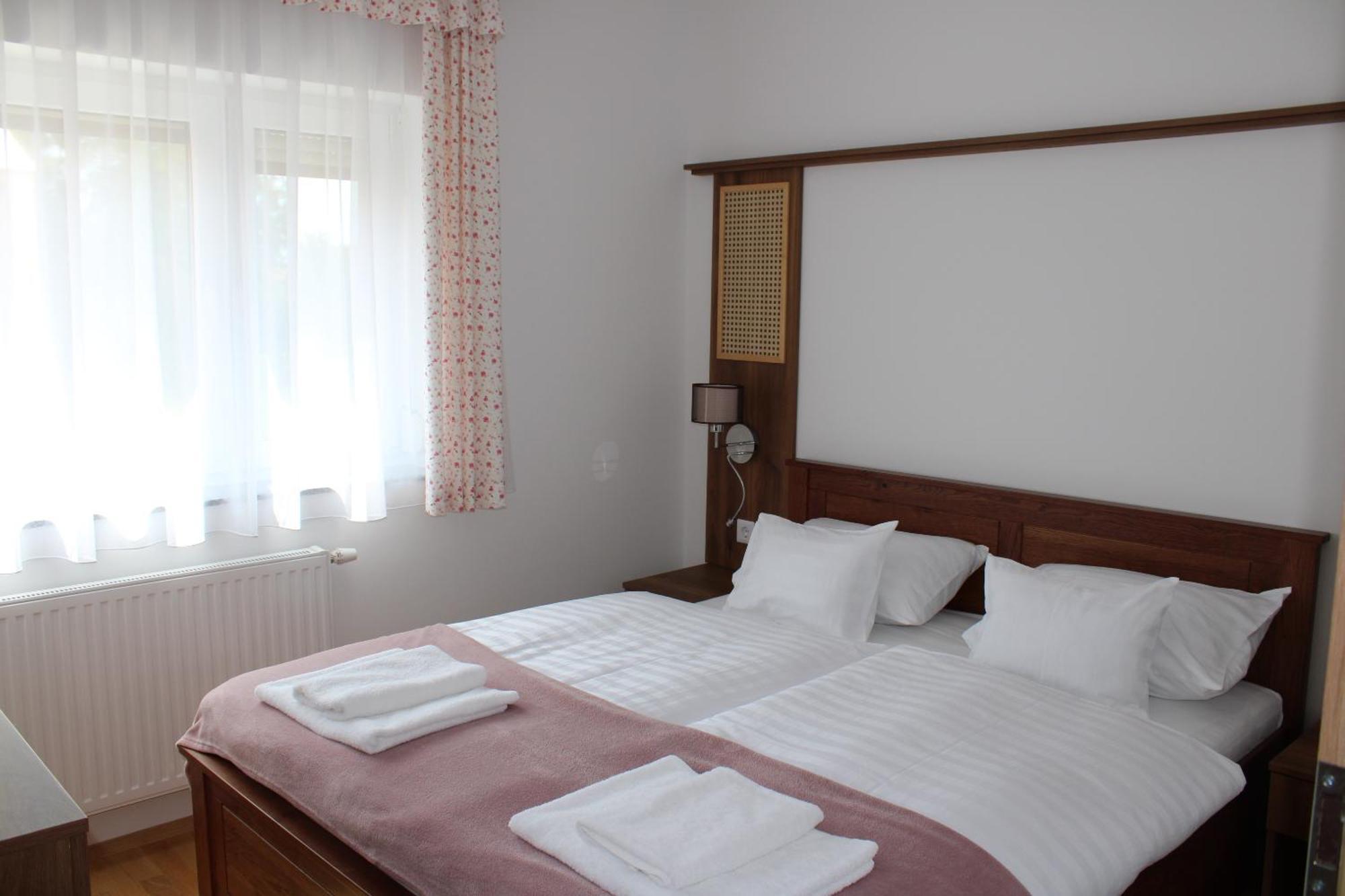 Mara Apartman Buek Exterior photo